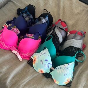 Bundle of bras